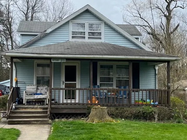 651 Archer Rd, Bedford, OH 44146