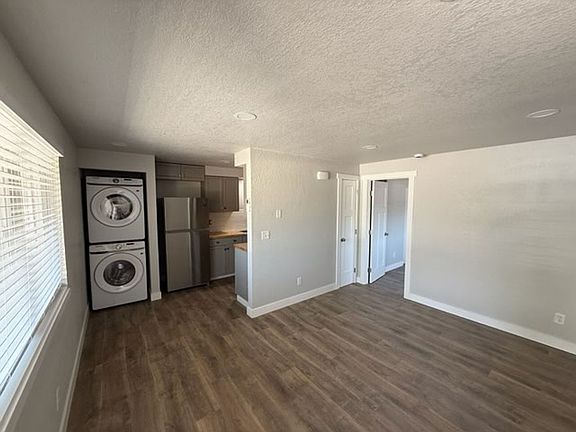 5th image of 601 Beatty St #633-4