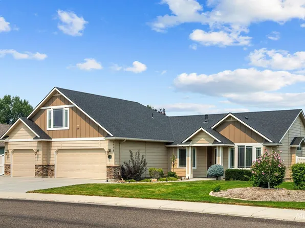 9758 Penhurst Dr, Star, ID 83669