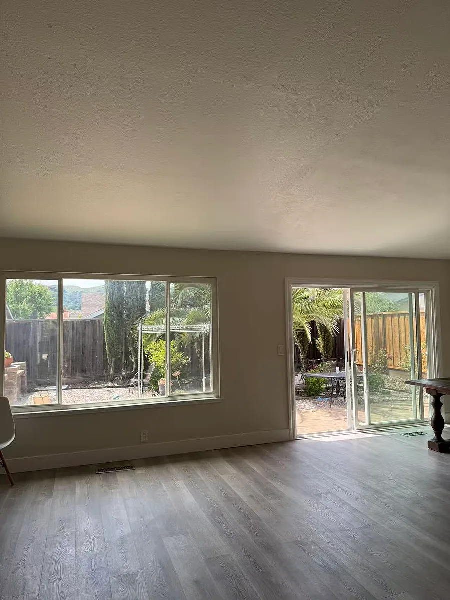 Building Photo - 3083 Riviera Way