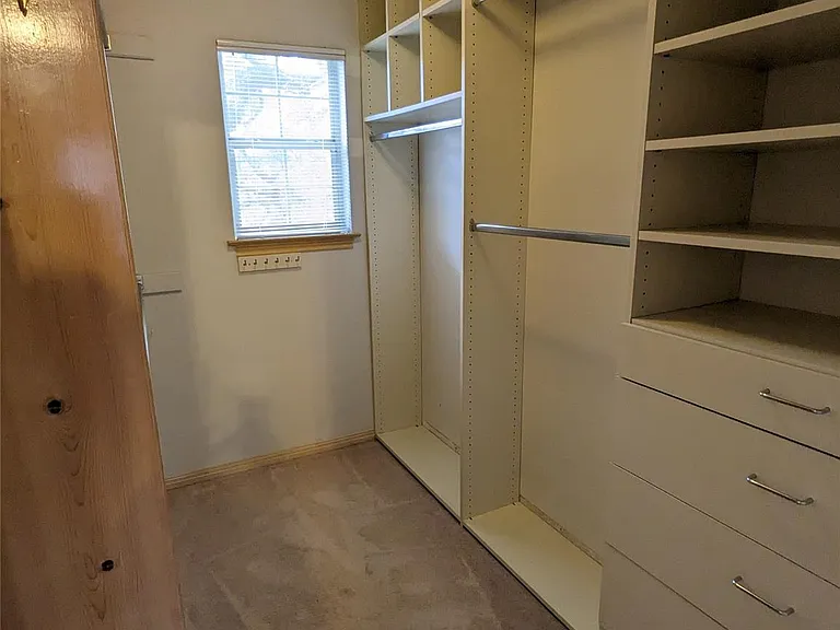 7602 Mifflin Kenedy Ter — Photo 17