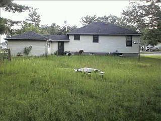 2nd image of 641 Grove Ave