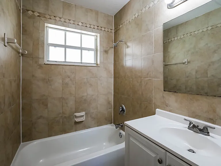 2300 De Soto Dr — Photo 16