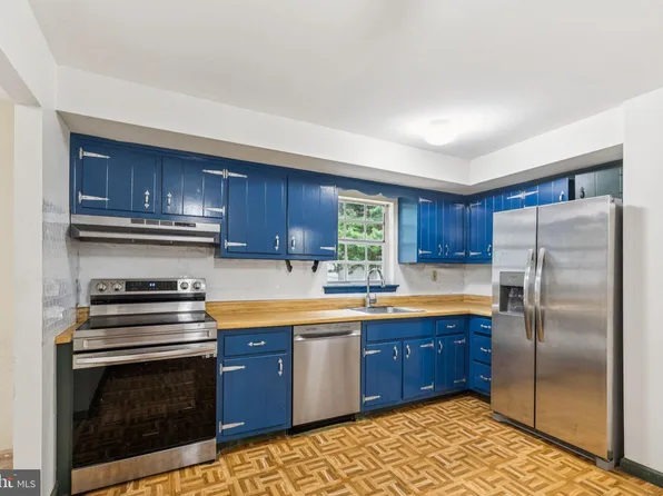 112 Wellington Ave, Brookhaven, PA 19015