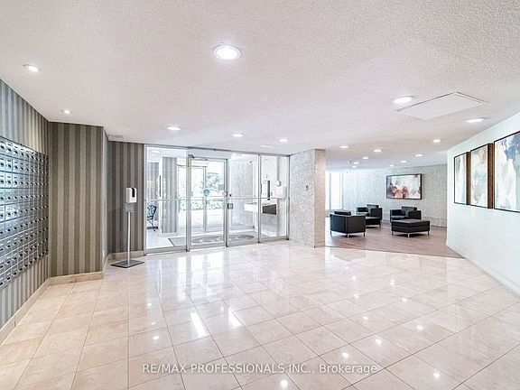 4th image of 299 Mill Rd #705