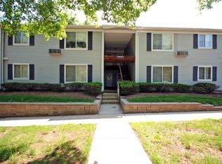 31 Steeplechase Ct, Somerset, NJ 08873