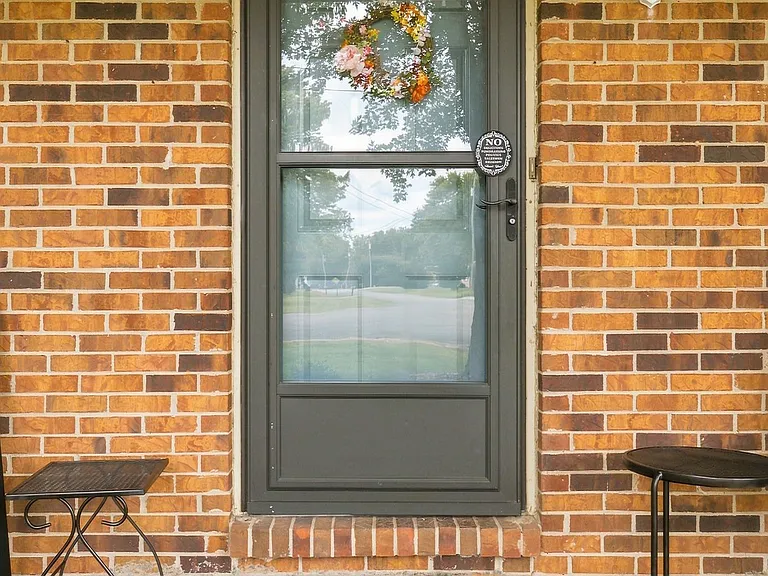 1663 Ragland Ln — Photo 25