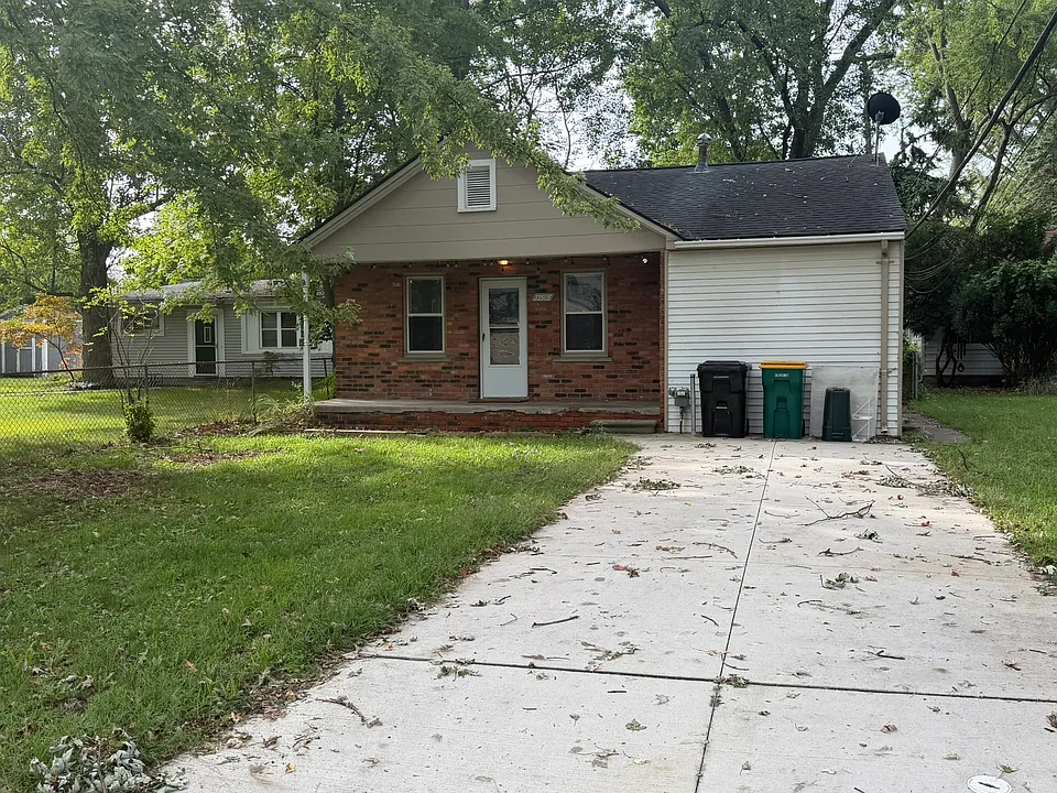 33505 Kirby St