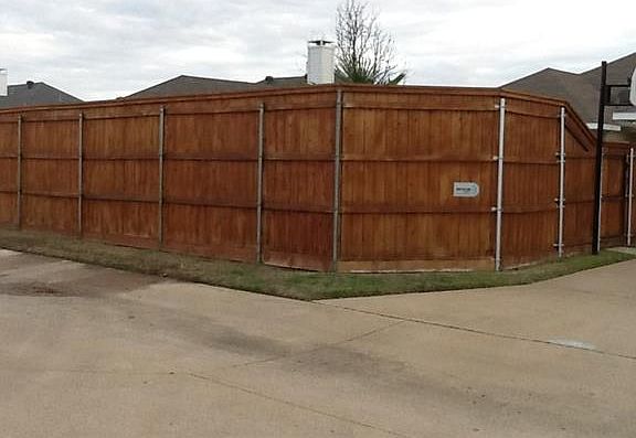 4th image of 715 Blue Oak Dr