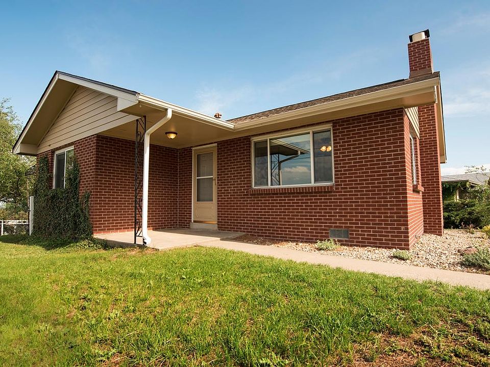 Front entrance and patio