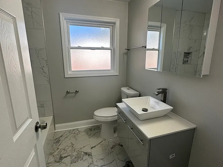 14451 Sangamon St — Photo 10