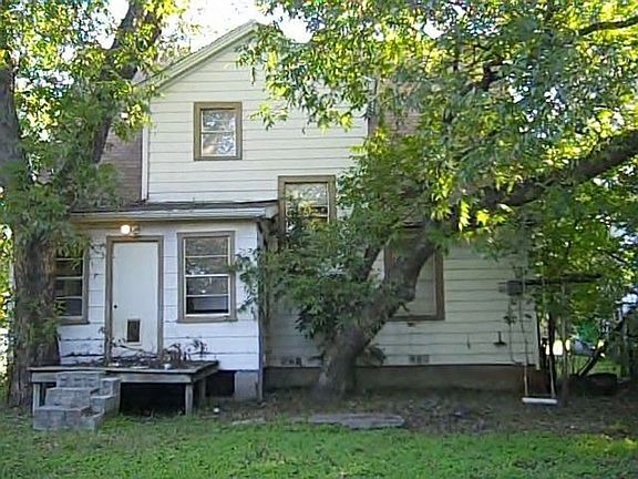 5th image of 513 S Taylor St