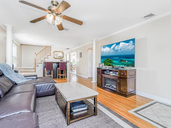 440 Harold Avenue image 4 of 47