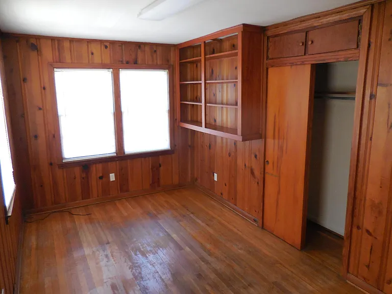 2218 W Jackson St — Photo 5