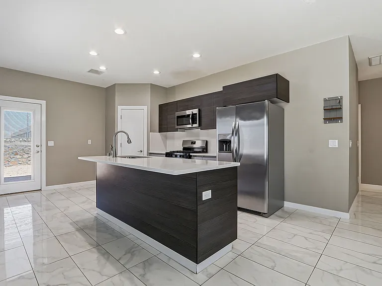 125 Via Rojas Dr — Photo 9