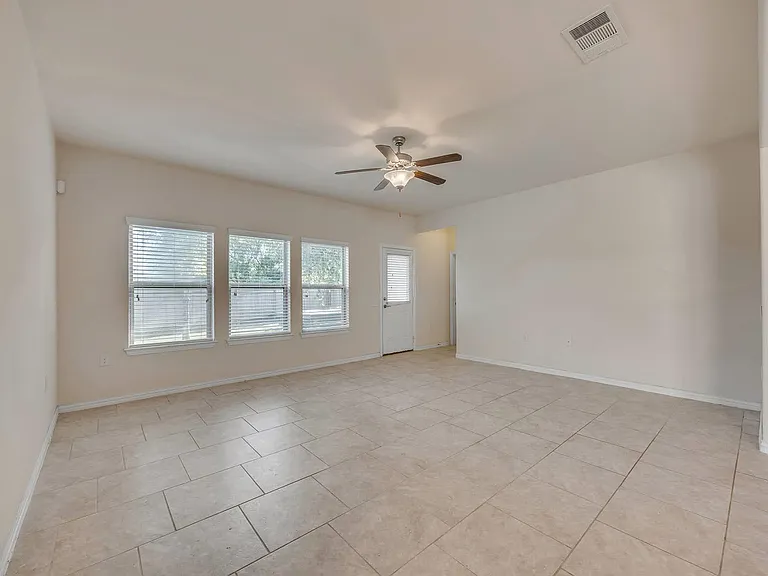 7212 Vail Ridge St — Photo 26