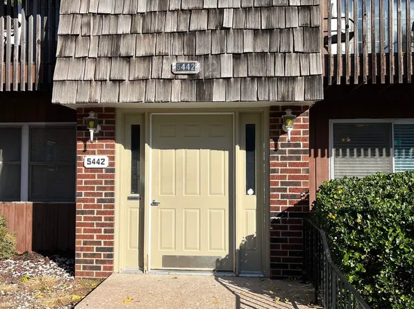 5442 SW 12th Ter, Topeka, KS 66604