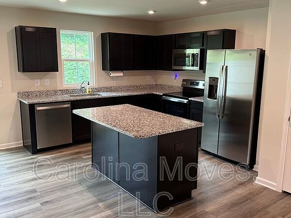 4th image of 103 Sarnesfield Way