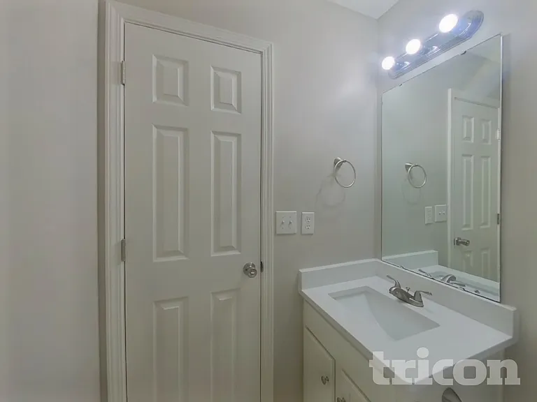 4940 Hopewood Ln — Photo 15