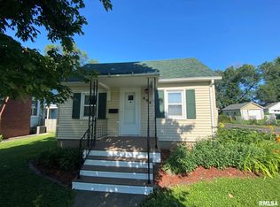 494 Monroe St, Galesburg, IL 61401