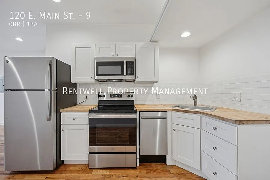 120 E Main St #9