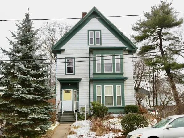 17 Snell St, Brockton, MA 02301