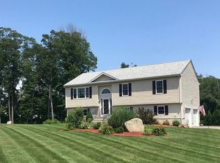 23 Oliver Way, Swansea, MA 02777