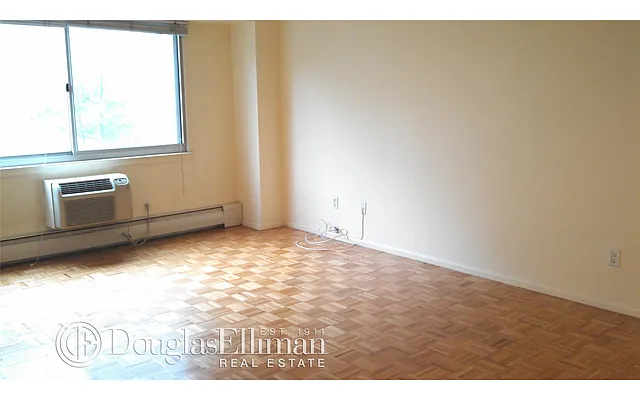 Rented by Douglas Elliman | media 28