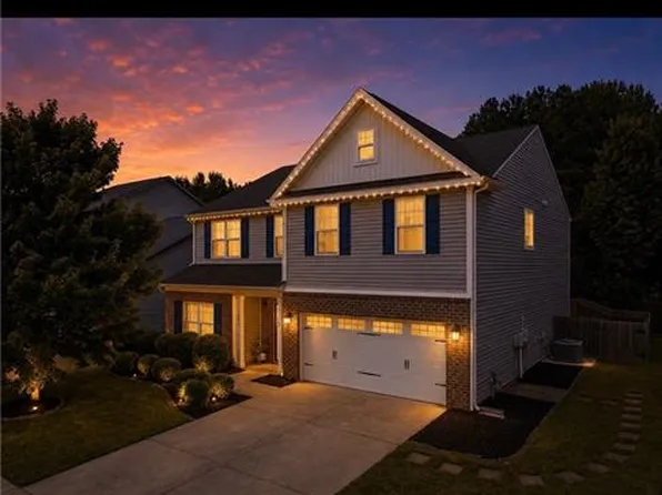 1602 Running Deer Dr, Kernersville, NC 27284
