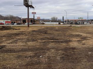 1797 W Service Dr, Winona, MN 55987