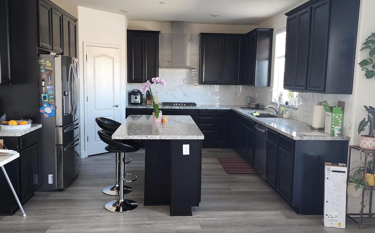 2144 S Dianthus Ln — Photo 3
