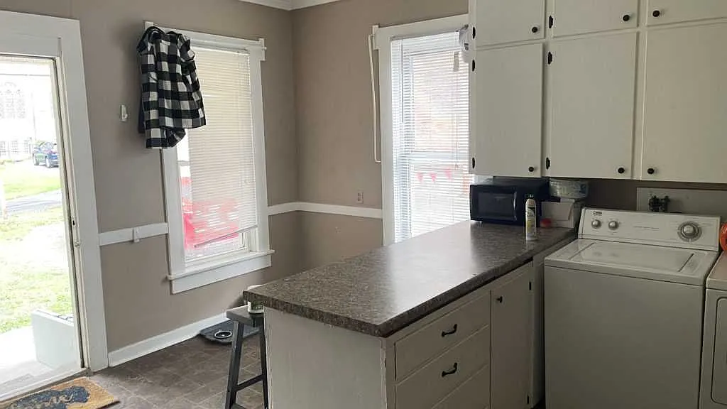3 bed, $3,200 — Photo 4