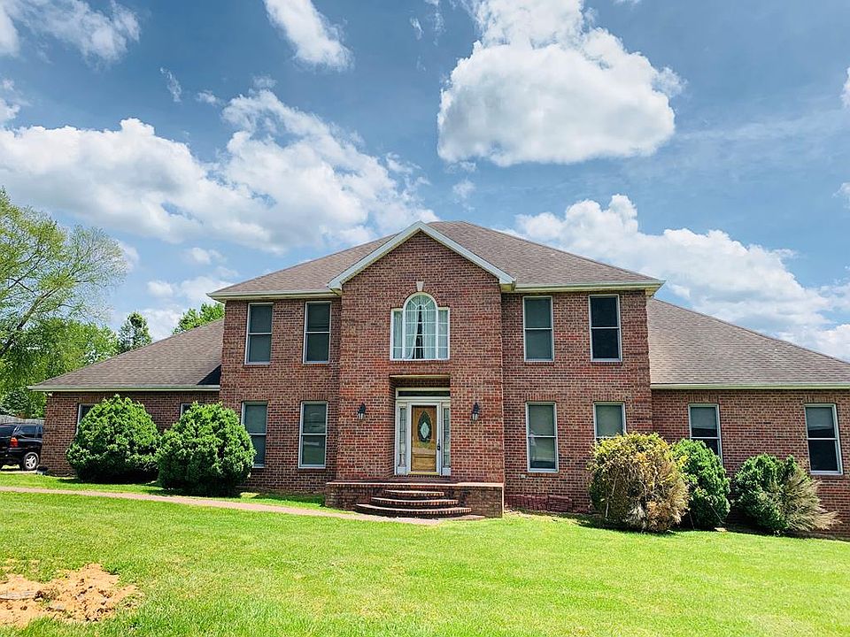 1st image of 529 Pleasant Hill Dr