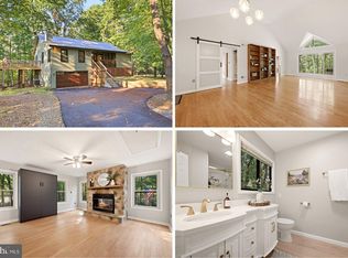 4 Peace Pipe Ln, Hedgesville, WV 25427