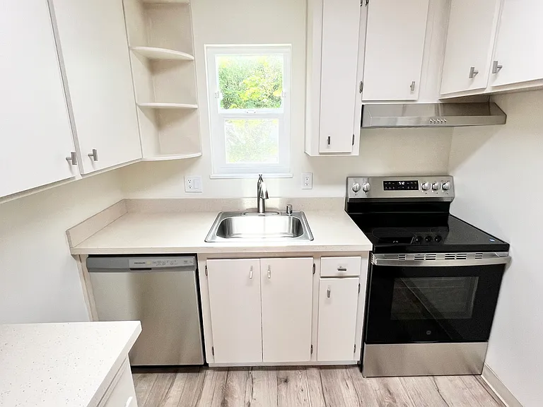 250 Chilpancingo Pkwy #25 — Photo 8