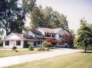 1806 Hull Rd, Sandusky, OH 44870