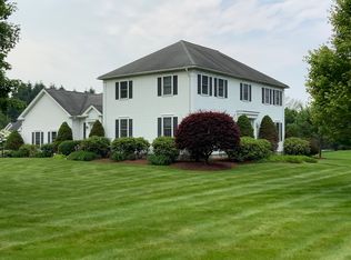 2 Robs Way, South Deerfield, MA 01373