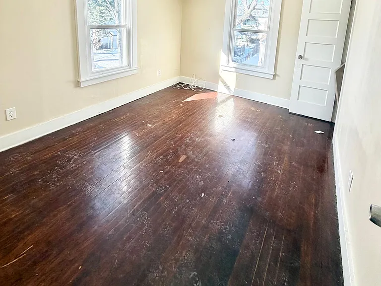 37 Pond St #2 — Photo 2