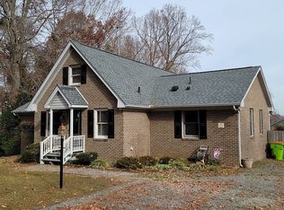 299 Riverside Trl, Roanoke Rapids, NC 27870