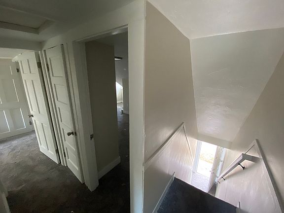 4th image of 12 Elm St #12C