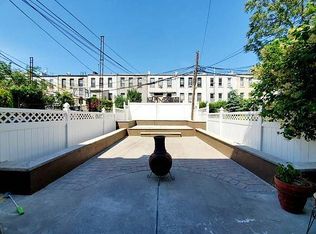525 59th St, Brooklyn, NY 11220