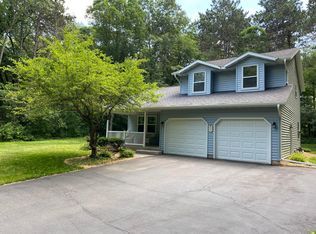 W911 Cottage Rd, Brodhead, WI 53520