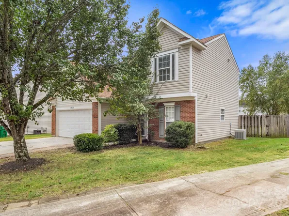 10531 Green Hedge Ave, Charlotte, NC 28269