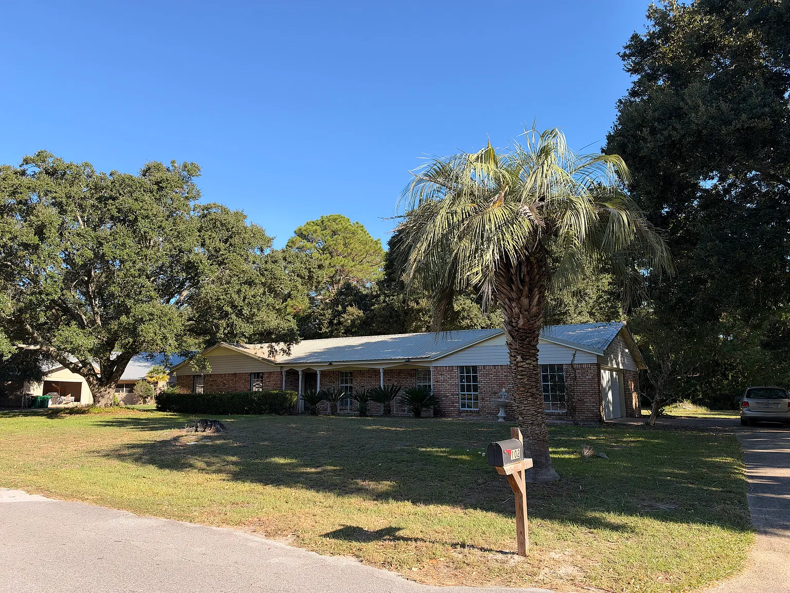 4 bed, 2230 sqft, $1,700 — Photo 1