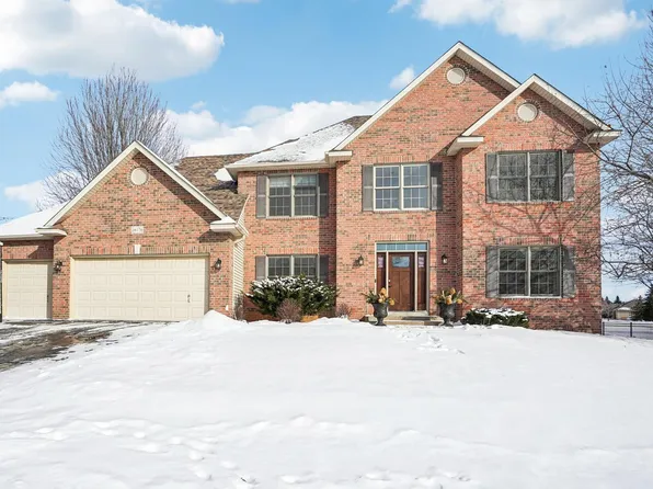 16176 Hawthorn Path, Lakeville, MN 55044