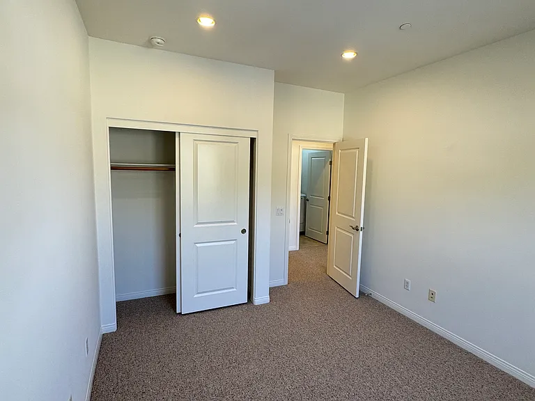 30 Wheatberry — Photo 38