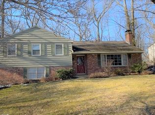 217 Radcliffe Rd, Wayne, PA 19087
