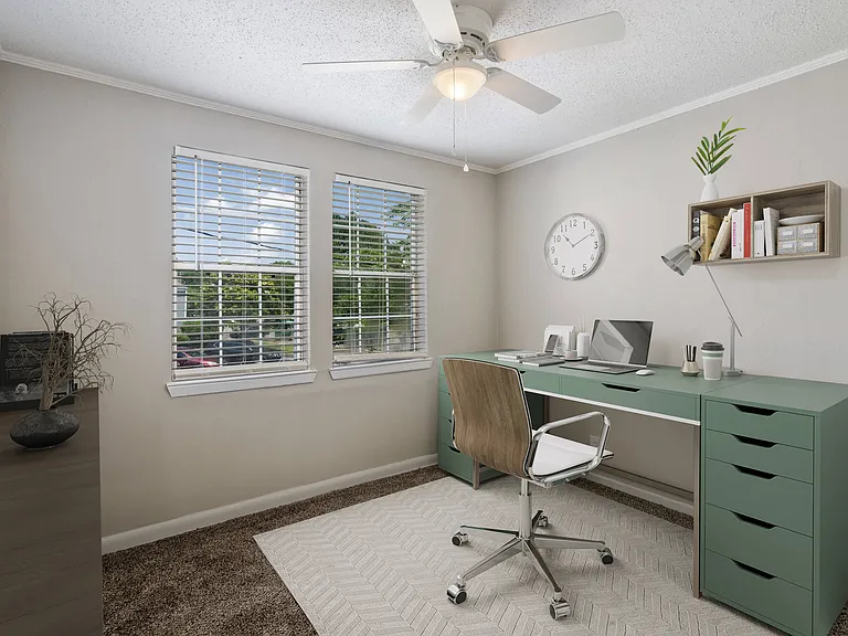 Midtown Oaks Townhomes — Photo 15