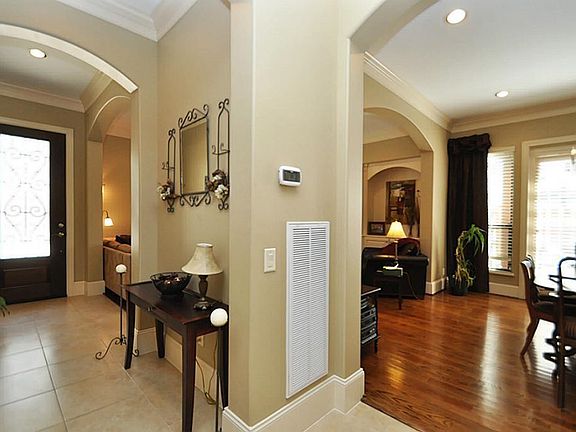 4th image of 3102 Fairdale Oaks E