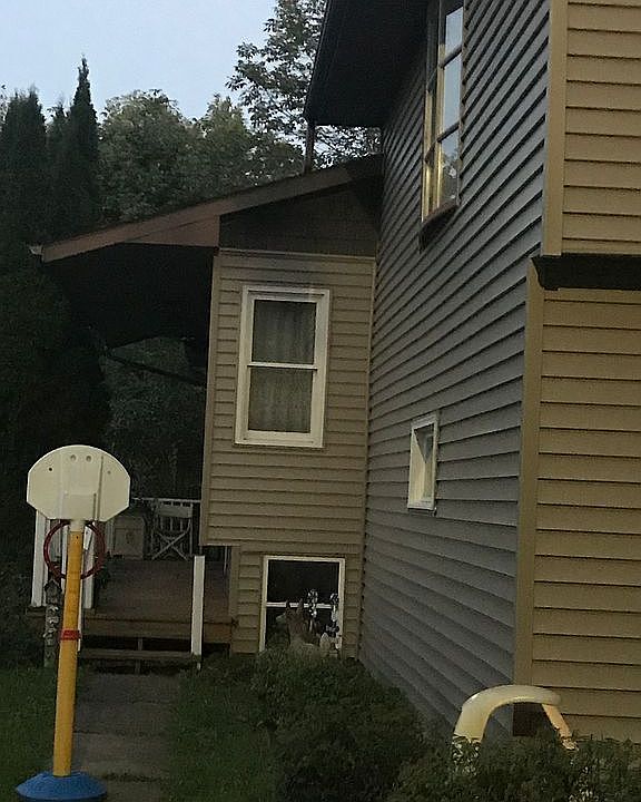 2nd image of N8402 660th St